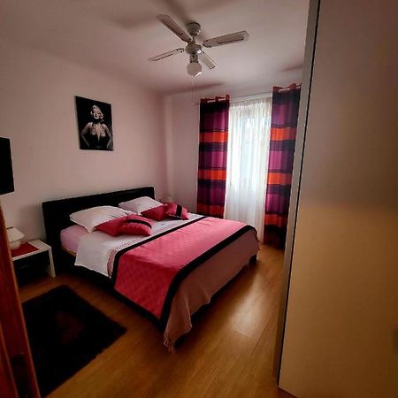 Apartment Lorna & Igor Zuvic Omisalj Luaran gambar