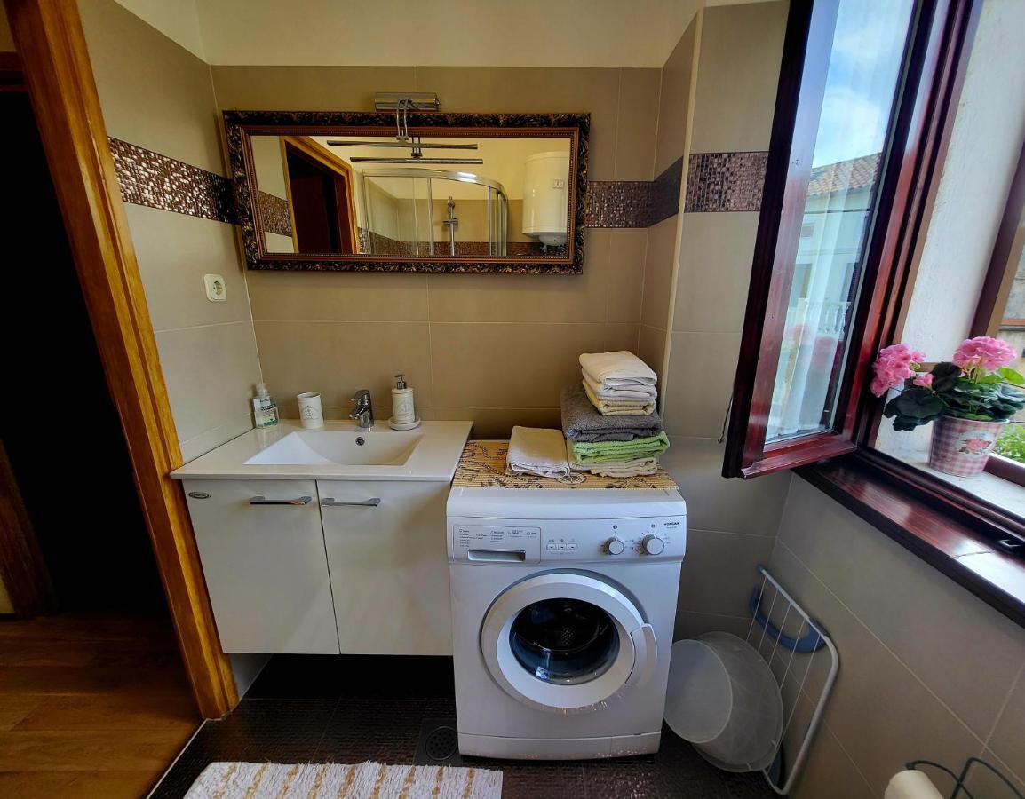 Apartment Lorna & Igor Zuvic Omisalj Luaran gambar
